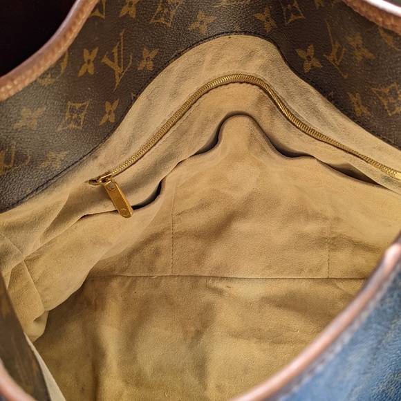 LV authentic - Picture 4 of 8